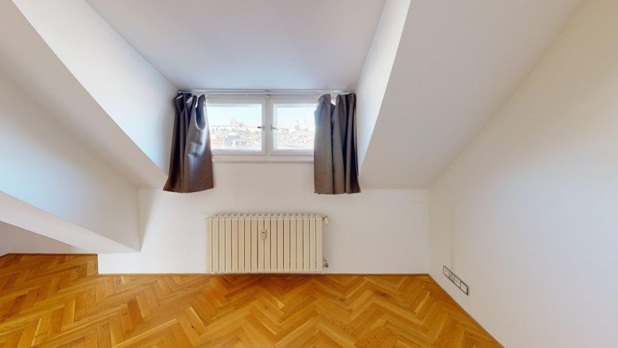 Byt-c-72-Narodni-41637-Platyz-Bedroom 3