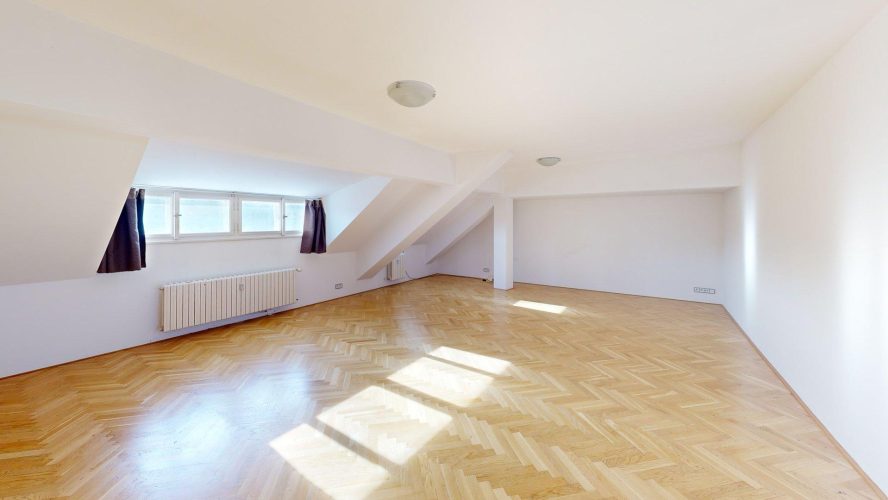 Byt-c-72-Narodni-41637-Platyz-Living-Room