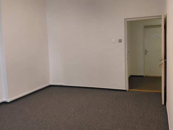 PRONÁJEM KANCELÁŘE 20 m², BLANICKÁ 1008/28, PRAHA 2 – foto 3