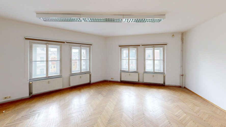 Kancelare-Narodni-36543-4-patro-Living-Room 2