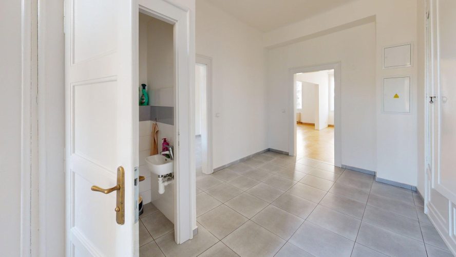 PRONÁJEM BYTU 3 + 1 O VÝMĚŘE 142 m² , MELANTRICHOVA, PRAHA 1 – STARÉ MĚSTO – foto 12