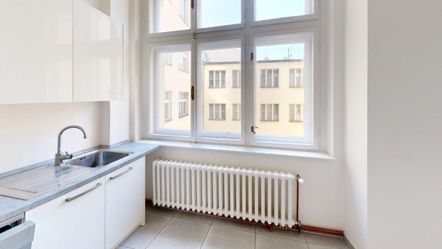 PRONÁJEM BYTU 3 + 1 O VÝMĚŘE 142 m² , MELANTRICHOVA, PRAHA 1 – STARÉ MĚSTO – foto 7