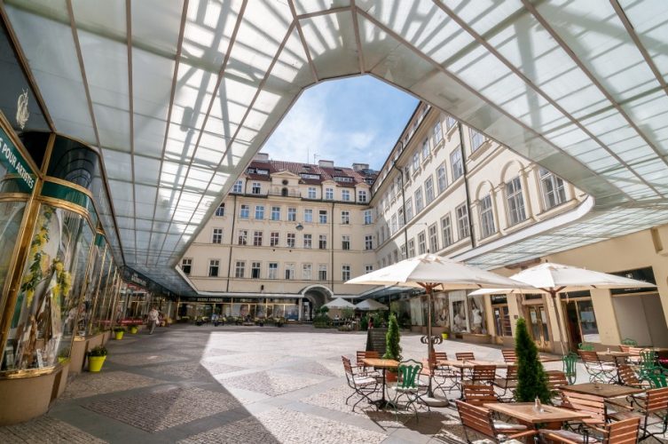 Platýz - atrium