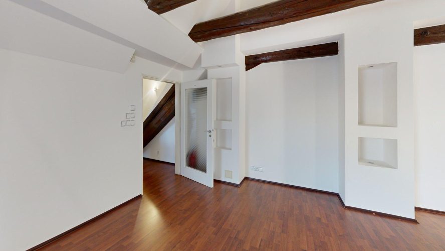 Staromestska-20-byt-c11-Photo-4