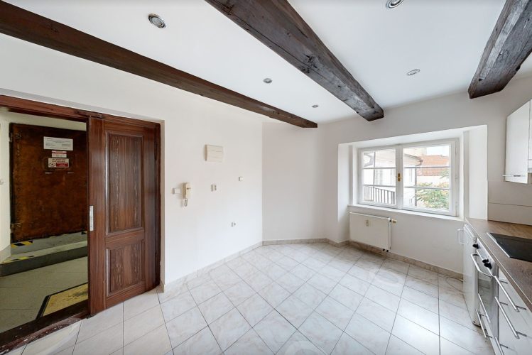 PRONÁJEM ATELIÉRU SE ZÁZEMÍM 35 m², MICHALSKÁ 439/13, PRAHA 1 – foto 3