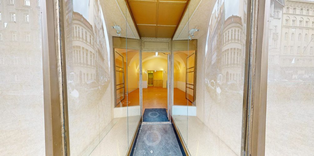 PRONÁJEM OBCHODNÍHO PROSTORU 40 m² JUNGMANNOVA 738/18, PRAHA 1 – NOVÉ MĚSTO – foto 3