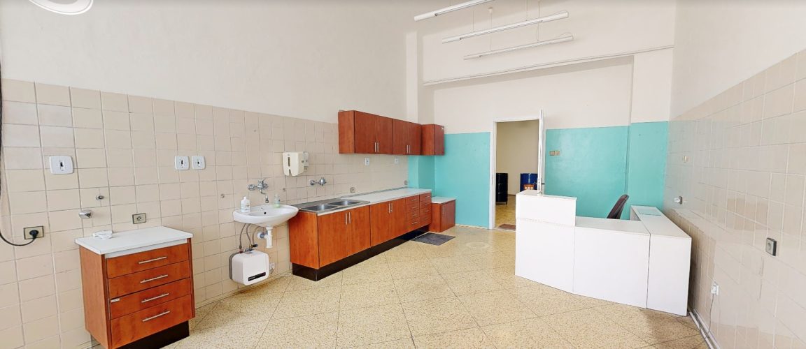 PRONÁJEM PROSTORU PRO ZDRAVOTNICKÉ SLUŽBY 278 m² – NÁKLADOVÉ NÁDRAŽÍ ŽIŽKOV – foto 1
